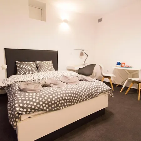 Lucky - Wita Stwosza 15 Old Town Apartment *